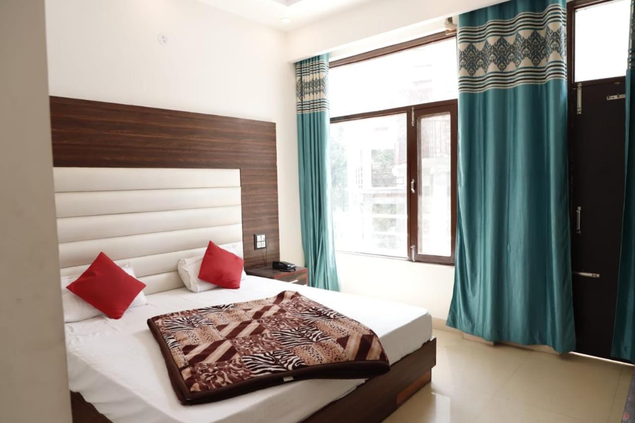 Rahul Hotel & Restaurant Mussoorie Zewnętrze zdjęcie