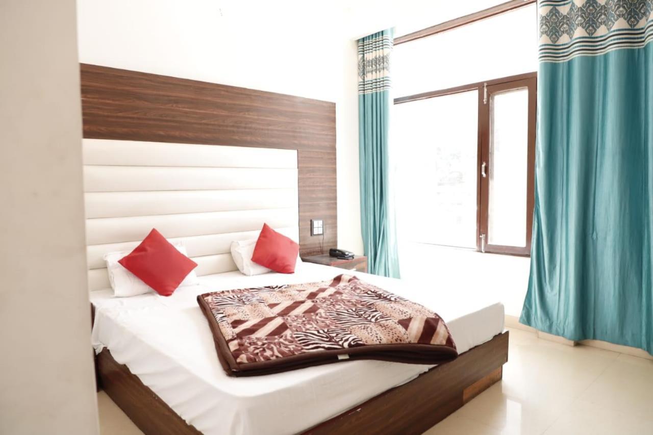 Rahul Hotel & Restaurant Mussoorie Zewnętrze zdjęcie