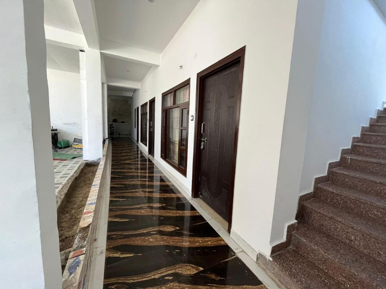 Rahul Hotel & Restaurant Mussoorie Zewnętrze zdjęcie